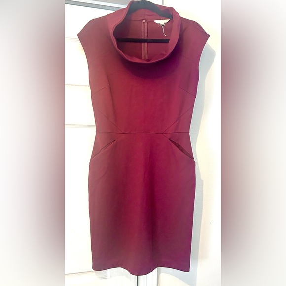 Banana Republic Cowl Neck Dress. Size 4. NWT. Burgundy/Wine Color - Picture 1 of 6